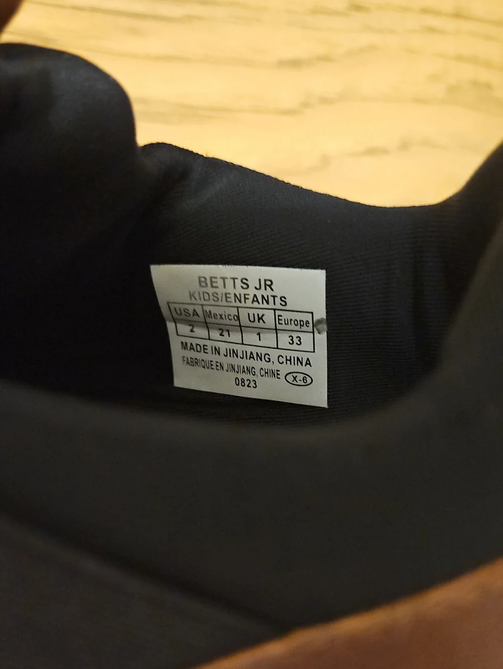 Deer Stags Unisex Child Betts Jr Sneaker Size 2 Dress Shoes Black Brown